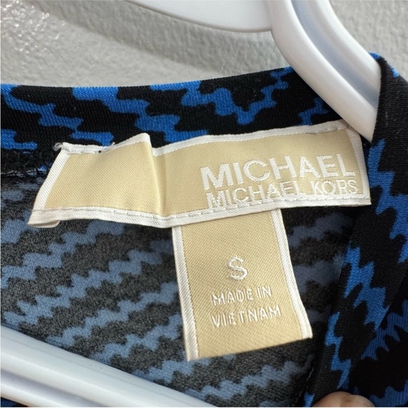 Michael Kors Blue Long Sleeve Sheath Dress

#1143 - Picture 7 of 7